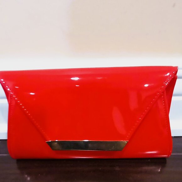 Clutch - Picture 3 of 4